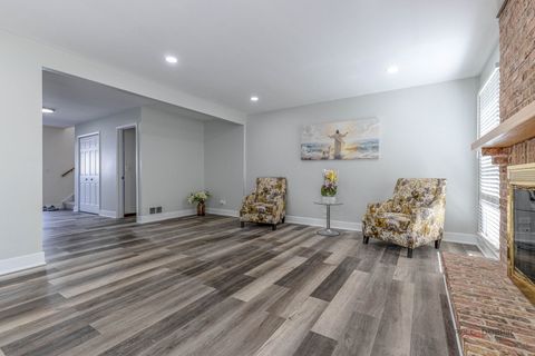 Tiny photo for 851 Sutton Court, Lincolnshire, IL 60069 (MLS # 12615867)