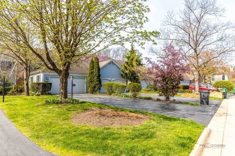 Tiny photo for 851 Sutton Court, Lincolnshire, IL 60069 (MLS # 12615867)