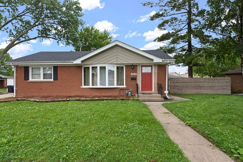 Photo of South Holland, IL 60473 (MLS # 12675180)