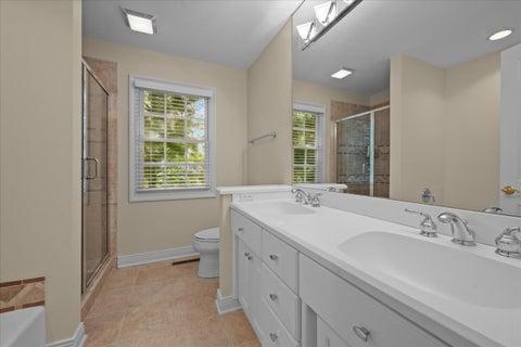 Tiny photo for 1741 Stanford Court, Lake Forest, IL 60045 (MLS # 12774370)