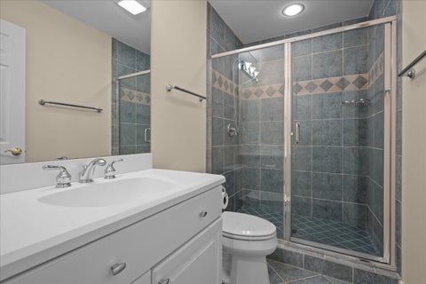 Tiny photo for 1741 Stanford Court, Lake Forest, IL 60045 (MLS # 12774370)