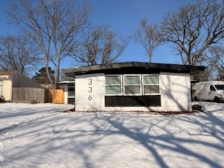 336 Oakwood Street - Photo 2