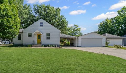 Tiny photo for 319 W Bond Street, Monticello, IL 61856 (MLS # 12475340)