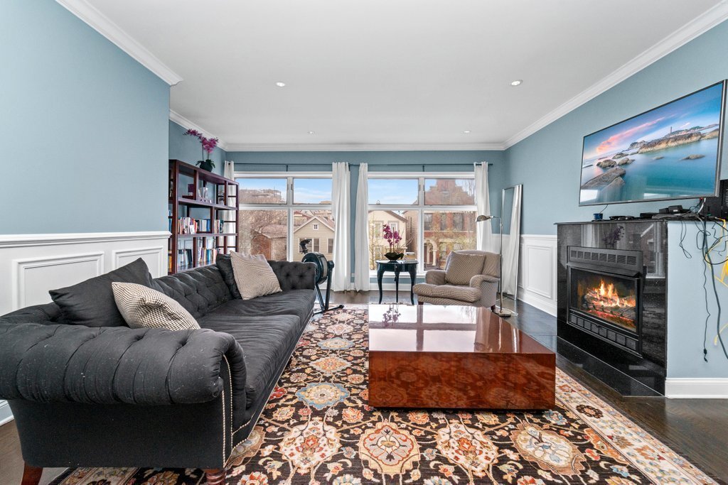 1321 N BOSWORTH Avenue 2N