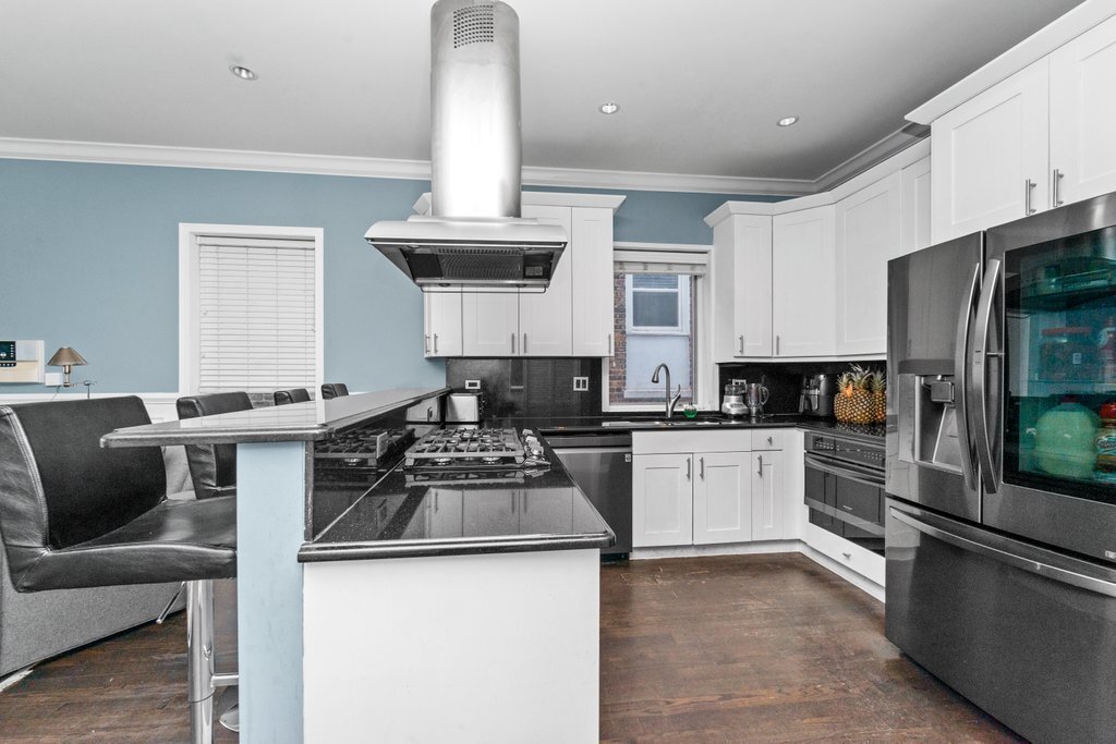 1321 N BOSWORTH Avenue 2N