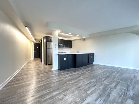 Tiny photo for 300 N State Street #5225, Chicago, IL 60654 (MLS # 12656651)