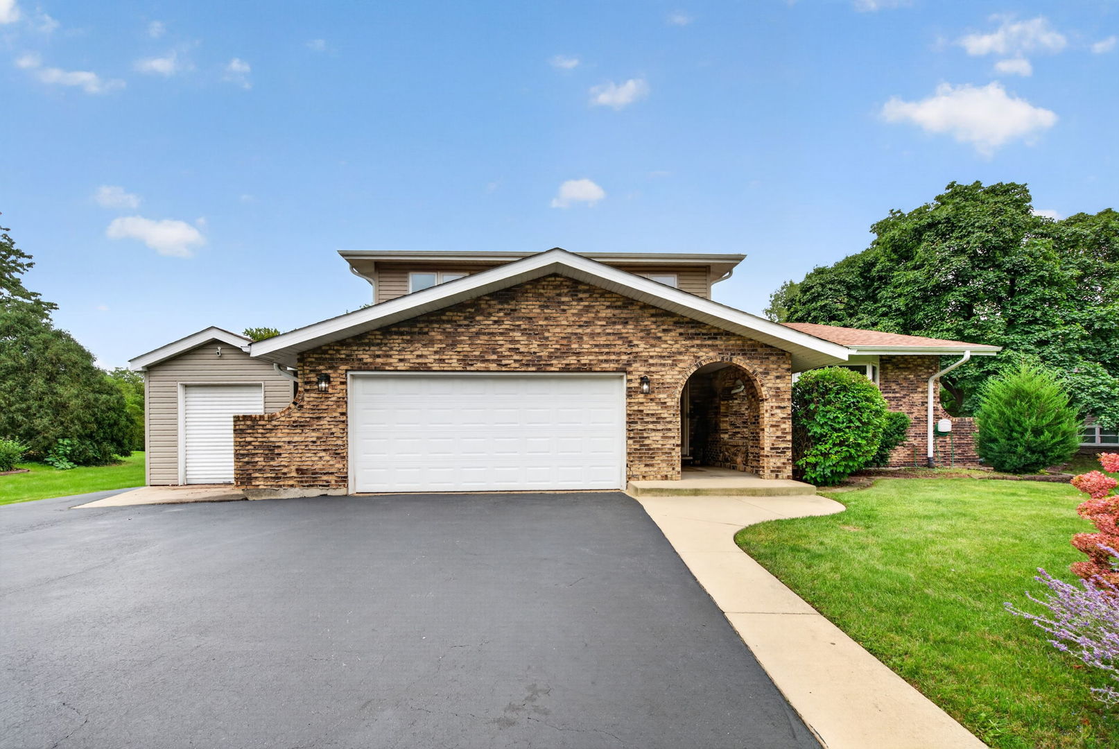 29W055 Schillinger Drive