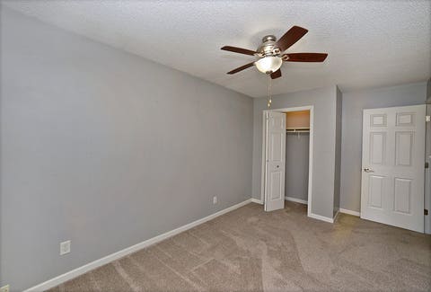 Tiny photo for 1405 Dakota Drive, Ottawa, IL 61350 (MLS # 12703370)
