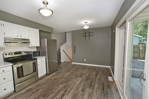 Tiny photo for 1405 Dakota Drive, Ottawa, IL 61350 (MLS # 12703370)
