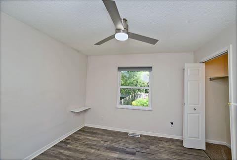Tiny photo for 1405 Dakota Drive, Ottawa, IL 61350 (MLS # 12703370)