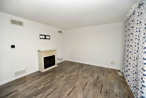 Tiny photo for 1405 Dakota Drive, Ottawa, IL 61350 (MLS # 12703370)