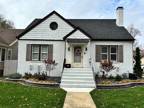 Photo of 1003 S Poplar Avenue S, Kankakee, IL 60901 (MLS # 12520246)