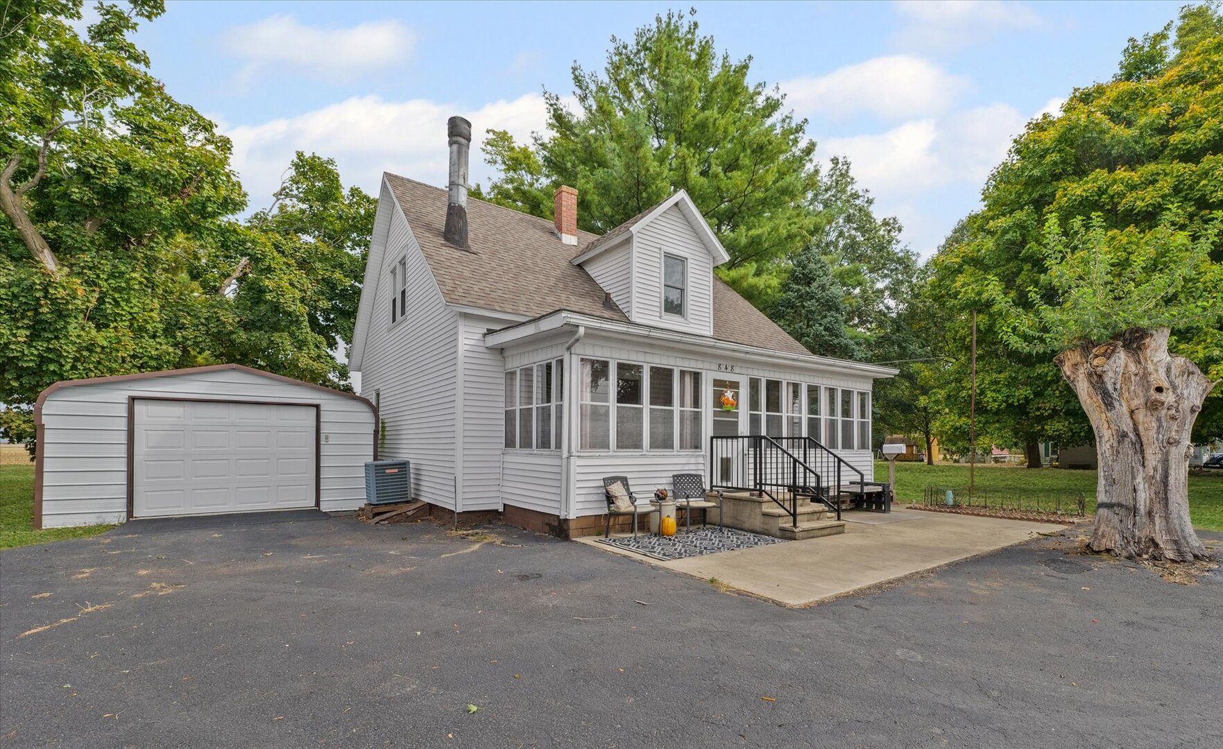 848 N Champaign Street