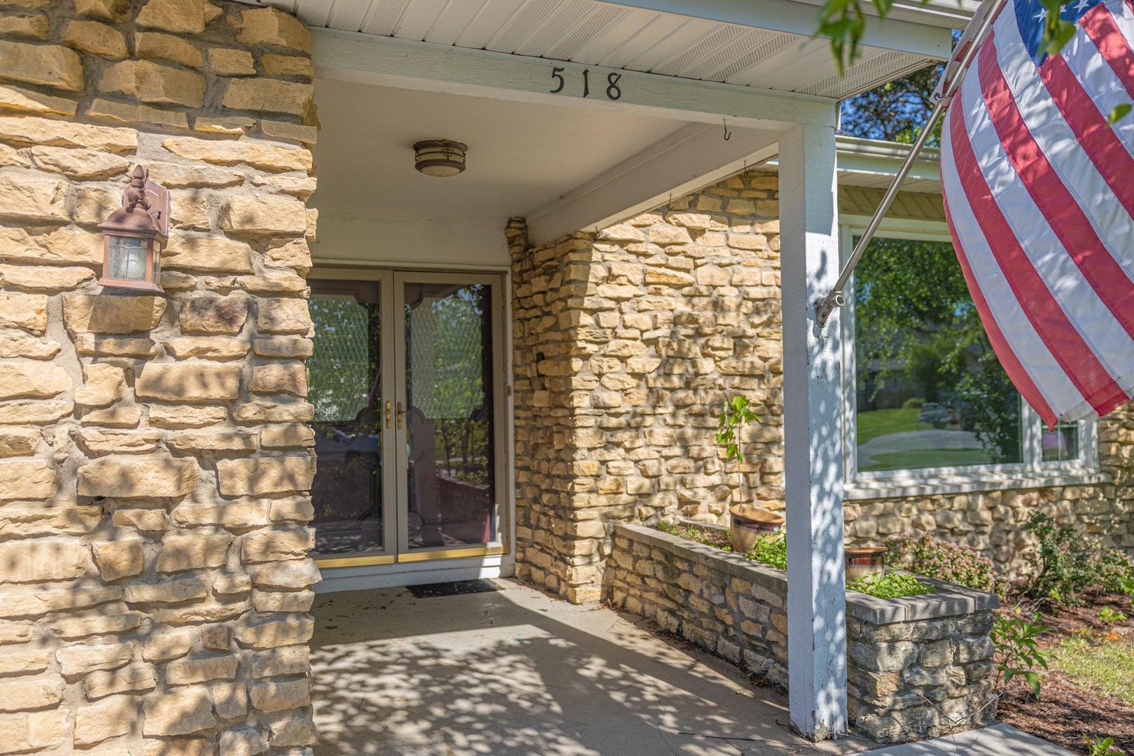 518 DAVID Drive