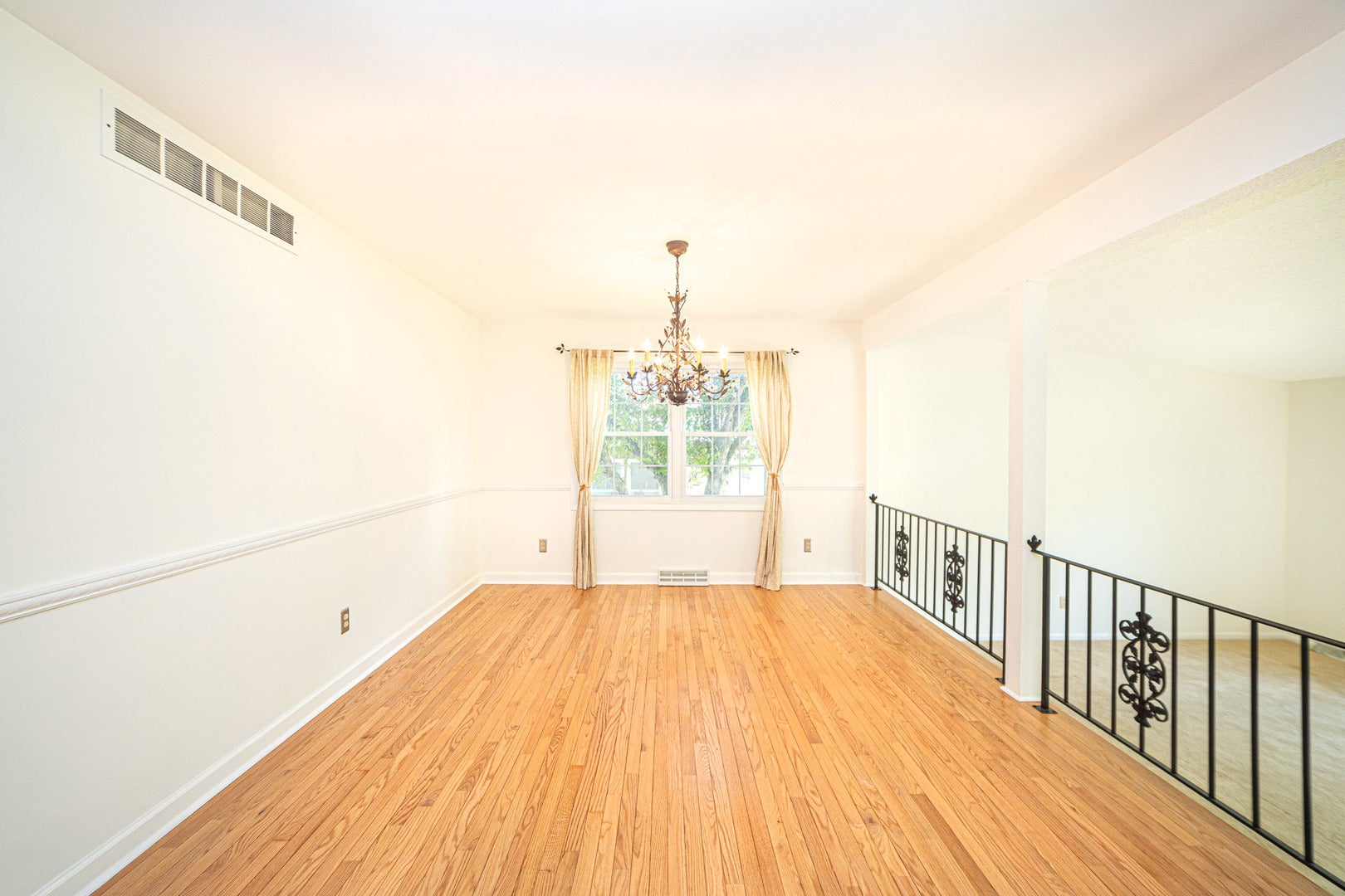 518 DAVID Drive