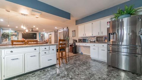 Tiny photo for 231 W 500 N, Valparaiso, IN 46385 (MLS # 12466650)