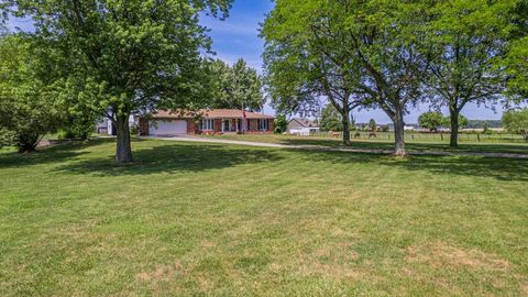Tiny photo for 231 W 500 N, Valparaiso, IN 46385 (MLS # 12466650)