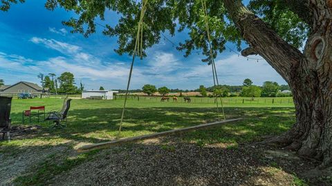 Tiny photo for 231 W 500 N, Valparaiso, IN 46385 (MLS # 12466650)