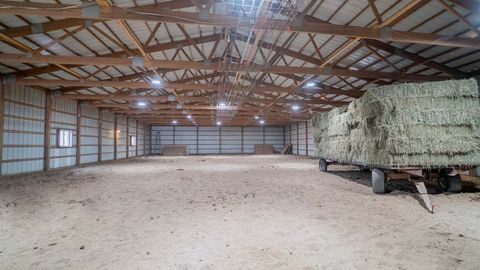 Tiny photo for 231 W 500 N, Valparaiso, IN 46385 (MLS # 12466650)