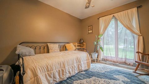 Tiny photo for 231 W 500 N, Valparaiso, IN 46385 (MLS # 12466650)