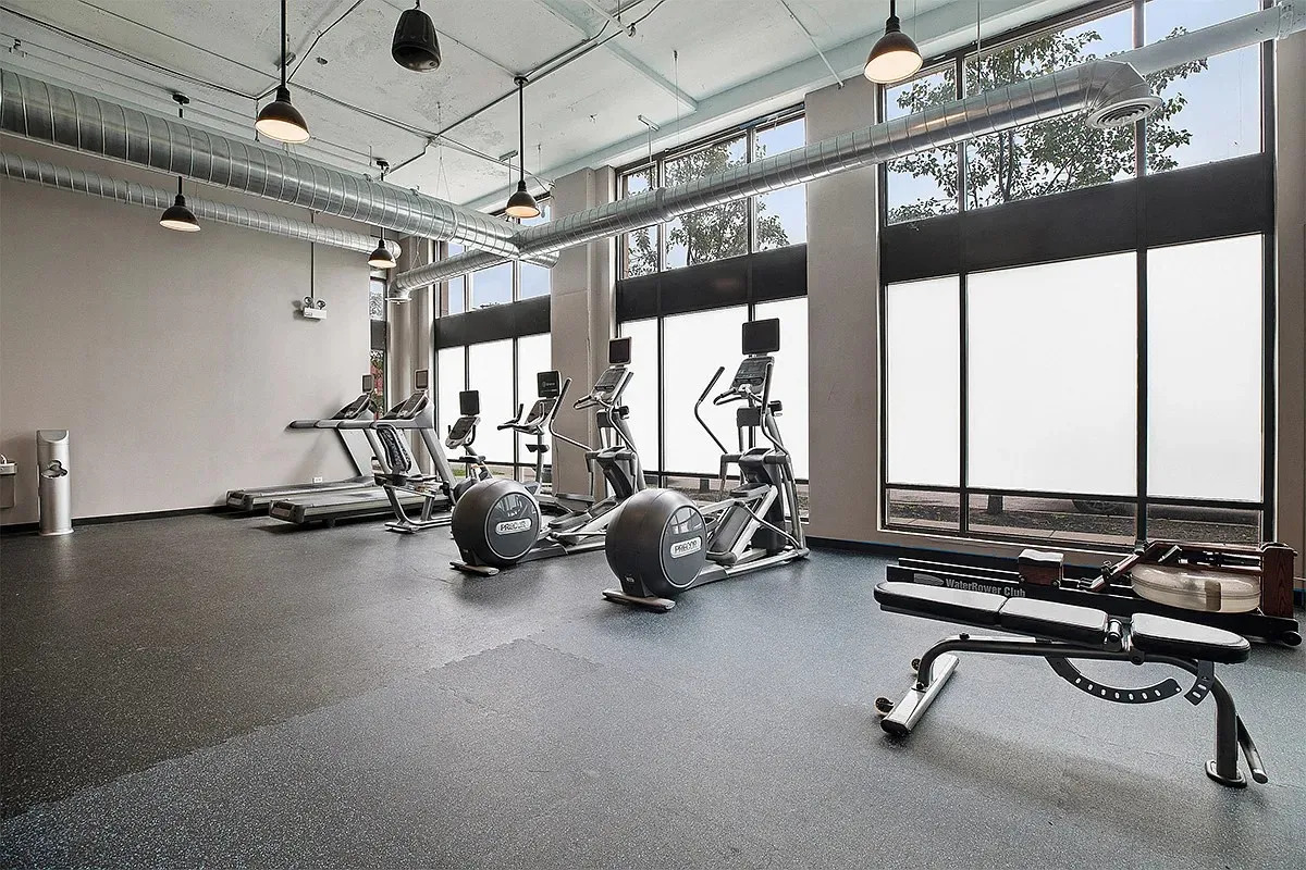 2300 S Michigan Avenue 417