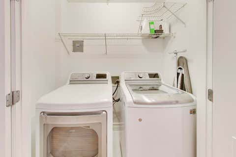 Tiny photo for 608 Hinman Avenue #2S, Evanston, IL 60202 (MLS # 12725997)