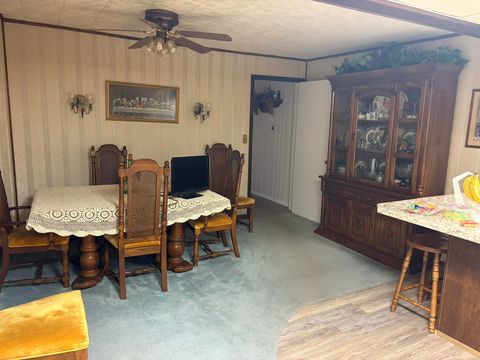 Tiny photo for 11412 IL-37 Highway, Benton, IL 62812 (MLS # 100000022)