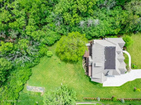 A home in Burr Ridge