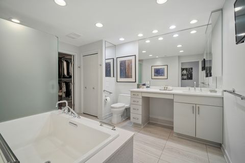 Tiny photo for 601 Mulberry Place #5B, Highland Park, IL 60035 (MLS # 12594946)