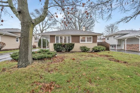 A home in Clarendon Hills