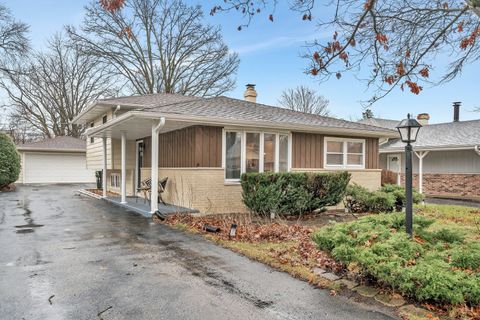 A home in Clarendon Hills