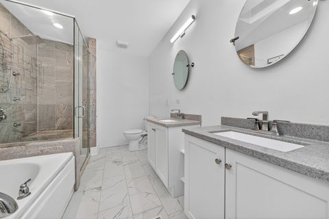 Tiny photo for 626 E Oakwood Boulevard, Chicago, IL 60653 (MLS # 12531246)