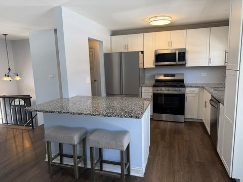 Tiny photo for 620 S 9TH Avenue, St. Charles, IL 60174 (MLS # 12586593)