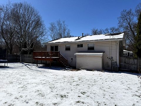 Tiny photo for 620 S 9TH Avenue, St. Charles, IL 60174 (MLS # 12586593)