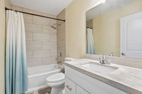 Tiny photo for 612 Citadel Drive, Westmont, IL 60559 (MLS # 12629214)