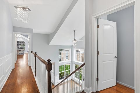 Tiny photo for 612 Citadel Drive, Westmont, IL 60559 (MLS # 12629214)