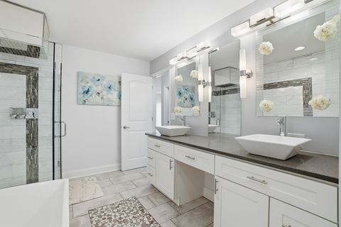 Tiny photo for 612 Citadel Drive, Westmont, IL 60559 (MLS # 12629214)