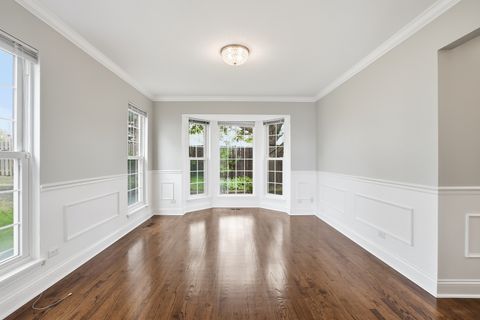 Tiny photo for 612 Citadel Drive, Westmont, IL 60559 (MLS # 12629214)