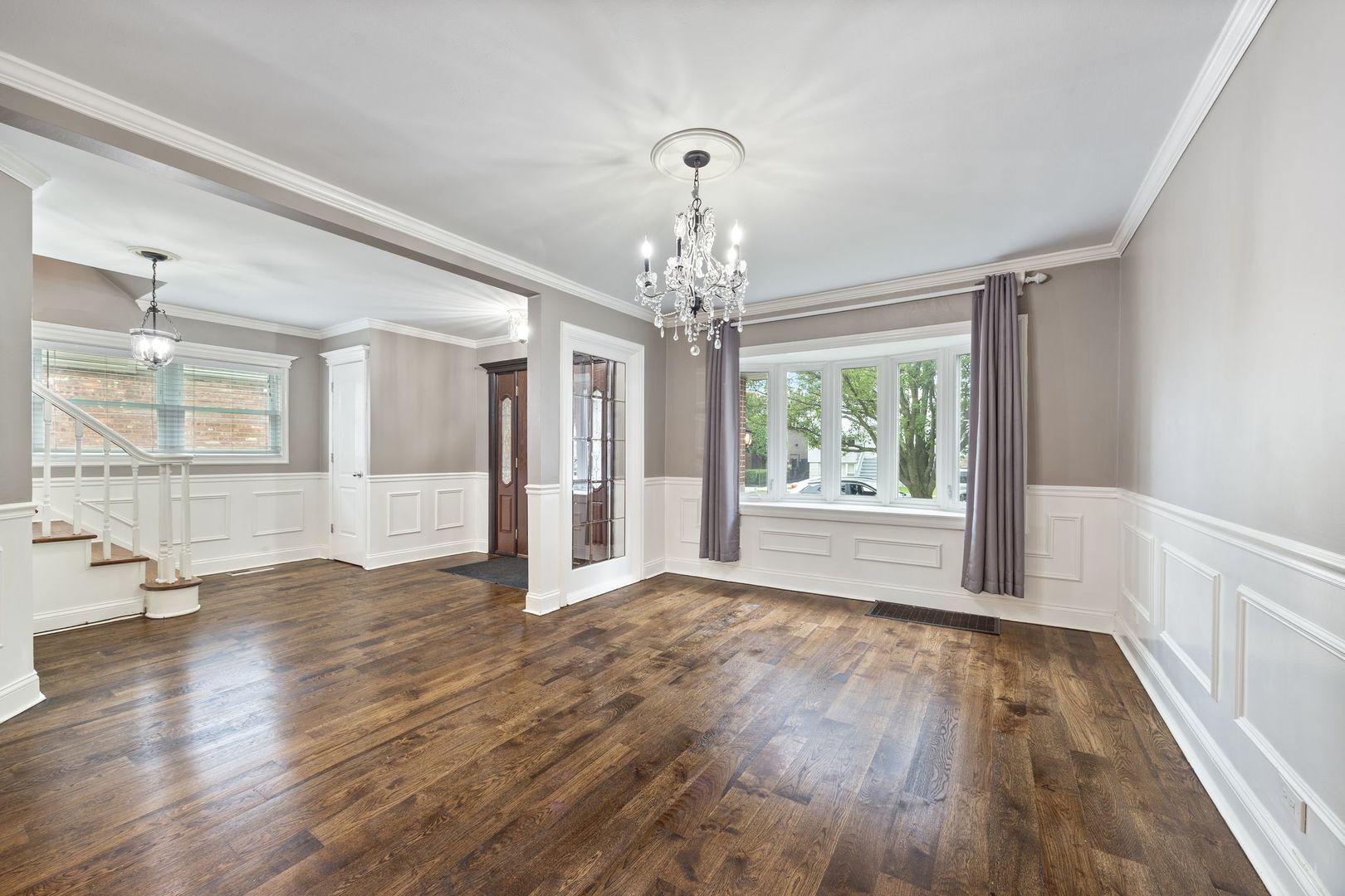 5605 S NORDICA Avenue