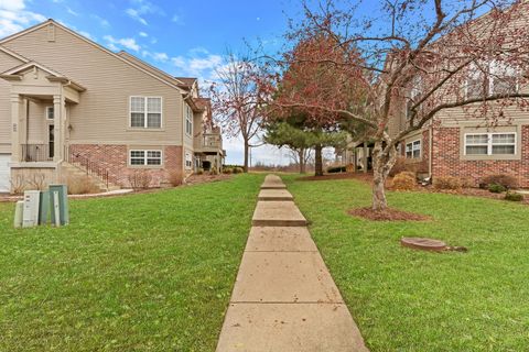 Tiny photo for 983 Ellsworth Drive, Grayslake, IL 60030 (MLS # 12654871)