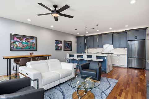 Tiny photo for 3946 N Ravenswood Avenue #603, Chicago, IL 60613 (MLS # 12659558)