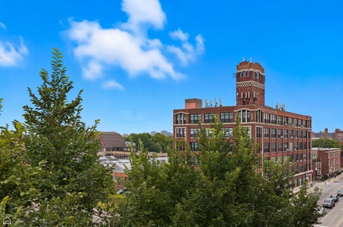 Tiny photo for 3946 N Ravenswood Avenue #603, Chicago, IL 60613 (MLS # 12659558)