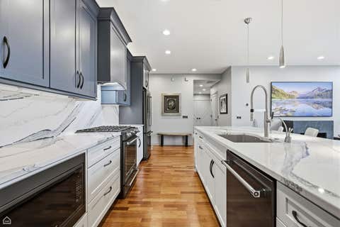 Tiny photo for 3946 N Ravenswood Avenue #603, Chicago, IL 60613 (MLS # 12659558)