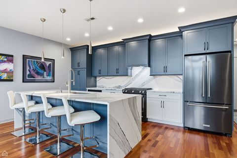Tiny photo for 3946 N Ravenswood Avenue #603, Chicago, IL 60613 (MLS # 12659558)