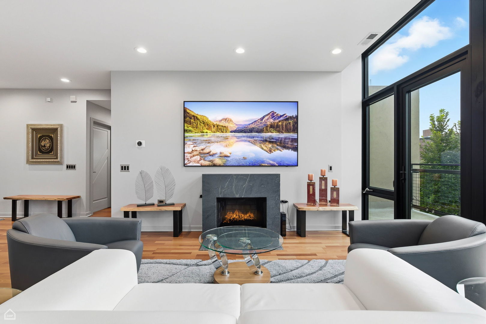 3946 N Ravenswood Avenue 603