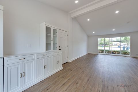 Tiny photo for 522 N Castle Road, Addison, IL 60101 (MLS # 12460054)