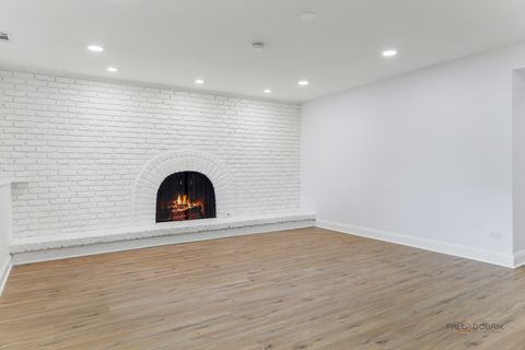Tiny photo for 522 N Castle Road, Addison, IL 60101 (MLS # 12460054)