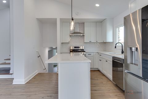 Tiny photo for 522 N Castle Road, Addison, IL 60101 (MLS # 12460054)
