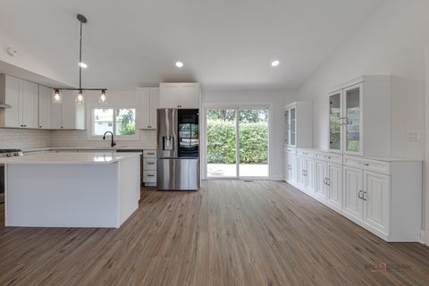 Tiny photo for 522 N Castle Road, Addison, IL 60101 (MLS # 12460054)