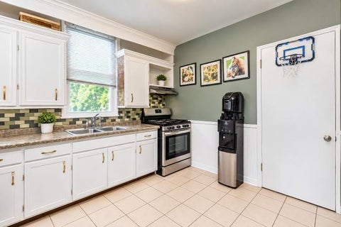 Tiny photo for 2520 Gideon Avenue, Zion, IL 60099 (MLS # 12791733)